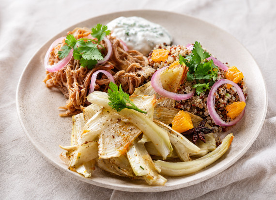 Pulled Pork met venkel, sinaasappel, quinoa en koriandermayo